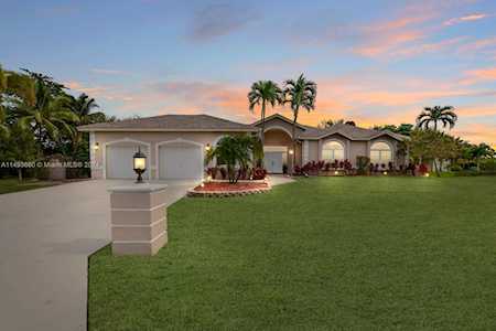 3707 NW 91st Way Cooper City, FL 33024