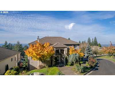 9673 SE Westview CT Happy Valley, OR 97086