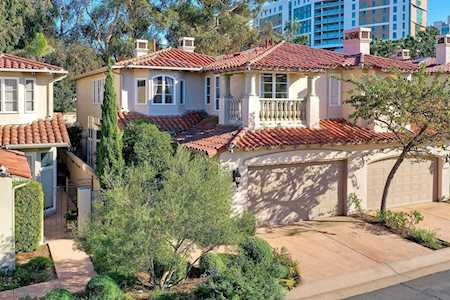9729 Keeneland Row La Jolla, CA 92037