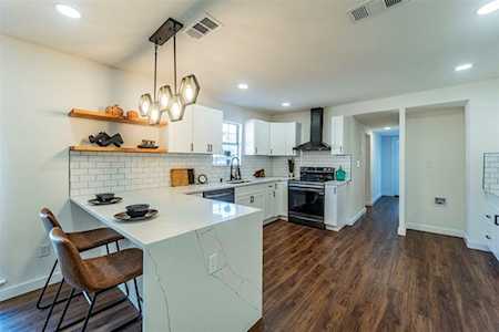 510 Mount Auburn Avenue Dallas, TX 75223