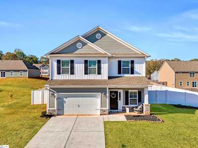 178 Sunny Point Loop Central, SC 29630