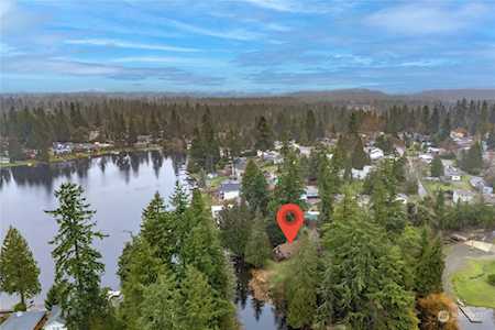 21674 SE 262nd Place Maple Valley, WA 98038