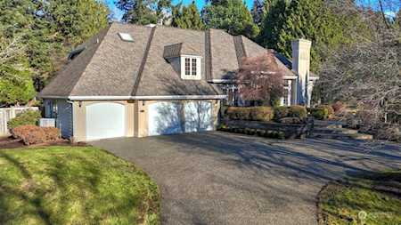 15704 223rd Ave NE Woodinville, WA 98077