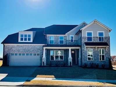12557 N Golden Bell Dr Arlington, TN 38002