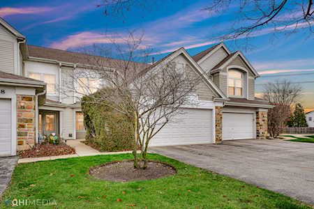 1176 Bristol Ln Buffalo Grove, IL 60089