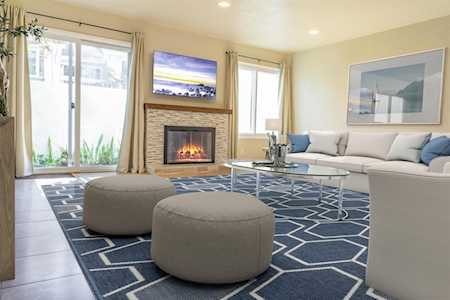 2469 Caminito Venido San Diego, CA 92107