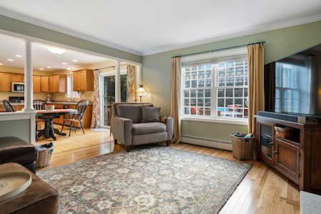 35 Maverick Dr Auburn, NH 03032