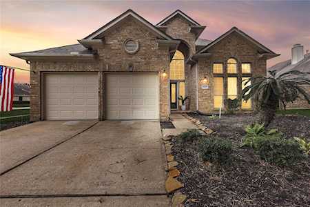 2318 Fairway Pointe Dr League City, TX 77573