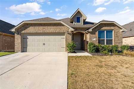 213 Bayonet Drive Fort Worth, TX 76108