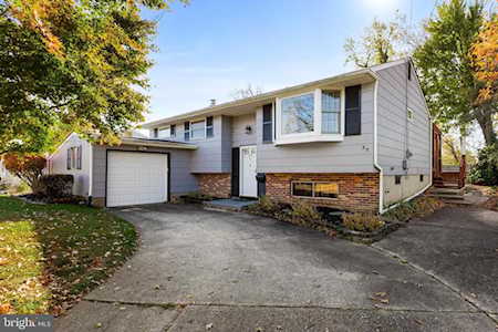 35 Oak Ave Marlton, NJ 08053