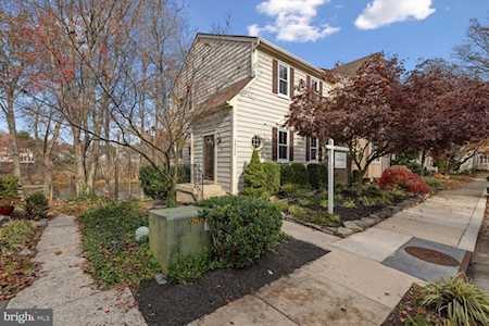20222 Waterside Dr Germantown, MD 20874