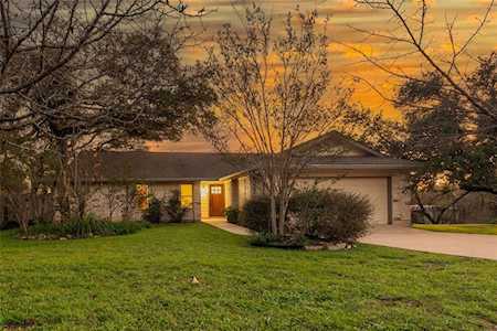 9701 Murmuring Creek DR Austin, TX 78736