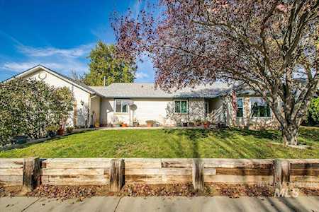 818 E Willowbrook Dr Meridian, ID 83646