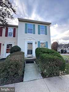 1735 Vonnies View Ct Woodbridge, VA 22192