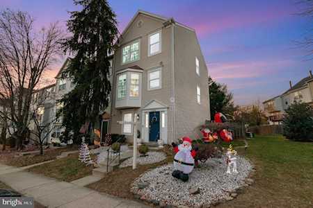 6204 William Mosby Dr Centreville, VA 20121