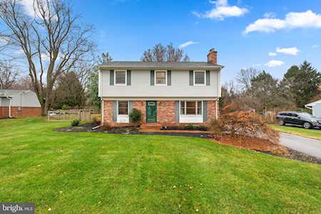 9113 Winding Way Ellicott City, MD 21043