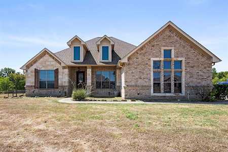 128 Waterfall Court Azle, TX 76020