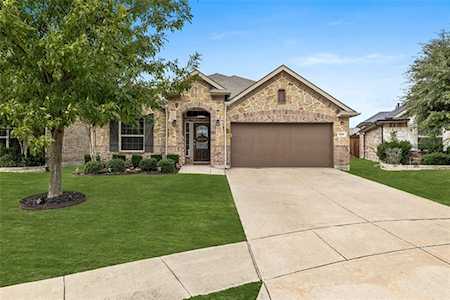 5104 Boardwalk Drive Frisco, TX 75036