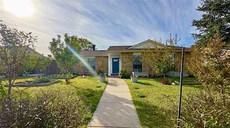 2124 Rose Hill Road Carrollton, TX 75007
