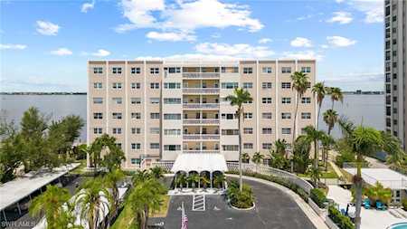1900 Clifford St #501 Fort Myers,  FL 33901