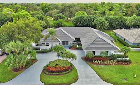 17 Surrey Road Palm Beach Gardens, FL 33418
