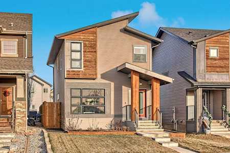 24 Copperpond Park SE Calgary, AB T2Z 1Z4