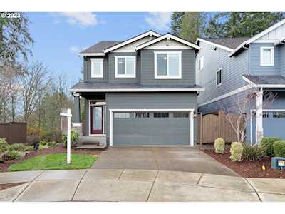 3819 SE Willamette AVE Hillsboro, OR 97123