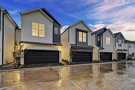 5912 Haring Lane Houston, TX 77091