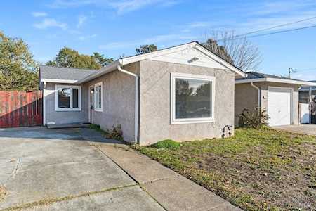 207 Carolyn Drive American Canyon, CA 94503