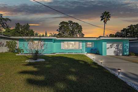 815 Glen Oak Ave E Clearwater, FL 33759