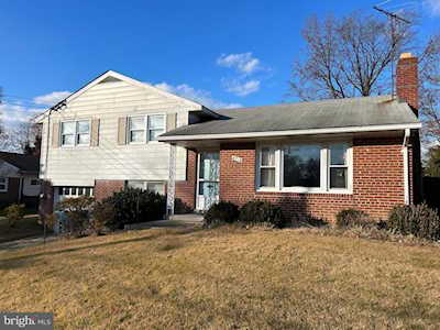 6718 New Hope Dr Springfield, VA 22151