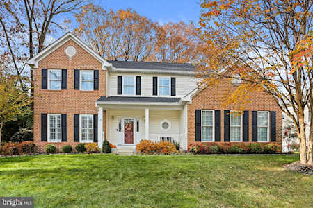 10 Woodbent Dr Severna Park, MD 21146