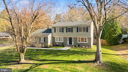 3901 Spring Meadow Dr Ellicott City, MD 21042