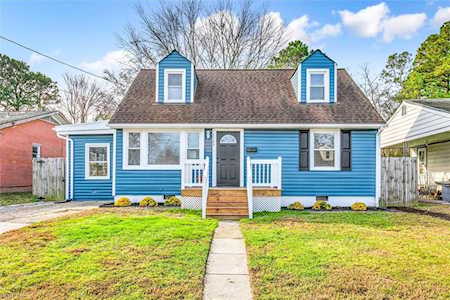 1105 Parkside Ave Hampton, VA 23669