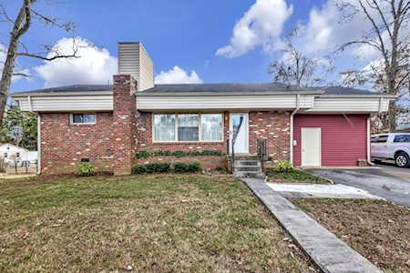 2723 Anderson Rd Nashville, TN 37217