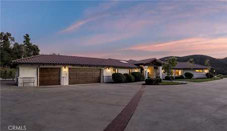 29421 Vista Valley Dr Vista, CA 92084