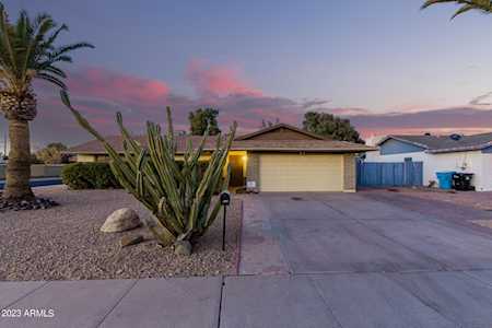 2532 W Surrey Ave Phoenix, AZ 85029