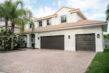 1574 Blue Jay Cir Weston, FL 33327