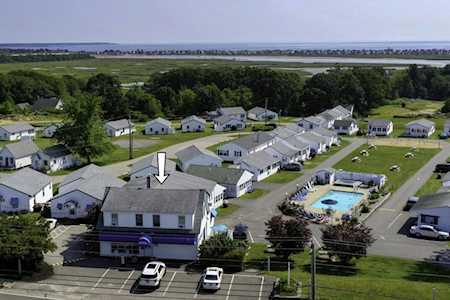 1277 Post Rd Wells, ME 04090