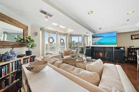 600 Harbor Blvd #923/925 Weehawken, NJ 07086