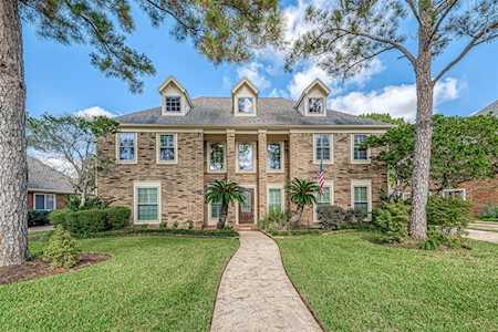 4218 Saint Ives St Sugar Land, TX 77479