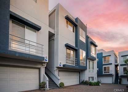 1068 Everett Place Los Angeles, CA 90026