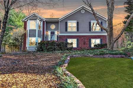 1645 Huntington Hill Trace Buford, GA 30519