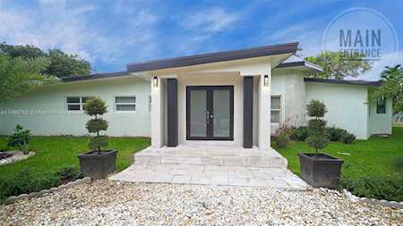8540 SW 122nd St Miami, FL 33156