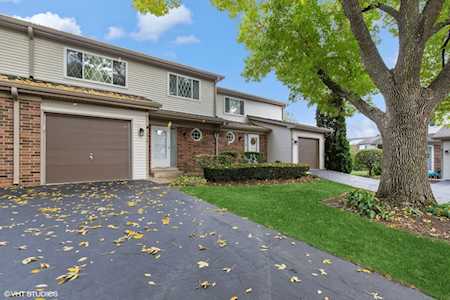 1214 Spruce Ct Libertyville, IL 60048