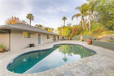 4532 Topanga Canyon Blvd Woodland Hills, CA 91364