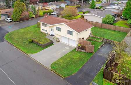 2206 142 Ave SE Bellevue, WA 98007