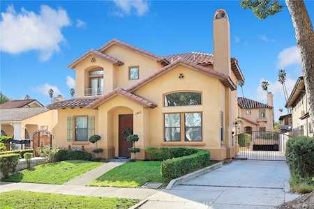 149 N Sierra Bonita Ave Pasadena, CA 91106