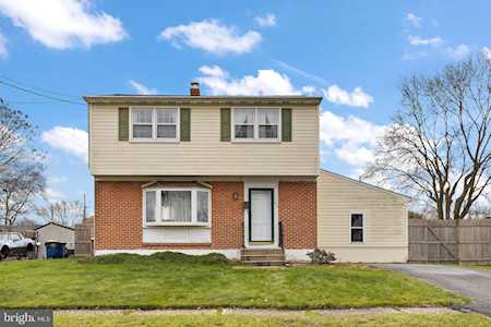 746 W 11th St New Castle, DE 19720