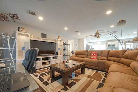 510 Wild Wind Ln Houston, TX 77013